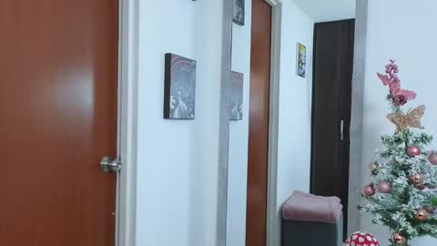 Emma Blue  modelo independiente online show from 1, 12, 2024