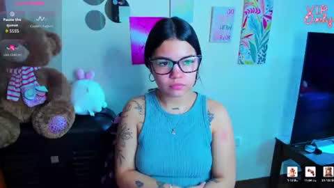 Snapshot of emma_boo_ chatting on 2, 7, 2026 emma_boo_ online show from 2, 7, 2026