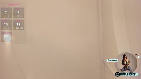 Snapshot of emma_brooks1 chatting on 8, 2, 2025 Emma online show from 8, 2, 2025