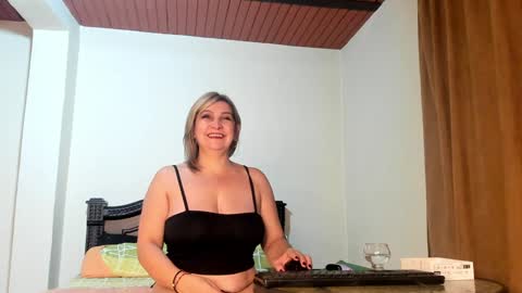Snapshot of emma_brown777 chatting on 12, 1, 2025 ALBA  online show from 12, 1, 2025