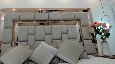 Snapshot of emma_castilloo chatting on 13, 10, 2025 Emma Castillo online show from 13, 10, 2025