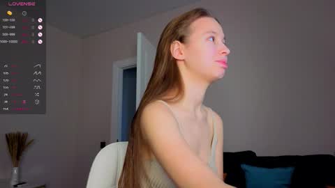 Snapshot of emma_clon chatting on 13, 9, 2025 Emma online show from 13, 9, 2025