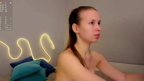 Snapshot of emma_clon chatting on 1, 5, 2026 Emma online show from 1, 5, 2026