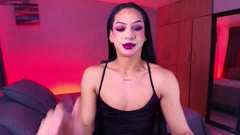 Snapshot of emma_demonn chatting on 2, 12, 2025 Mistress Emma Demon online show from 2, 12, 2025