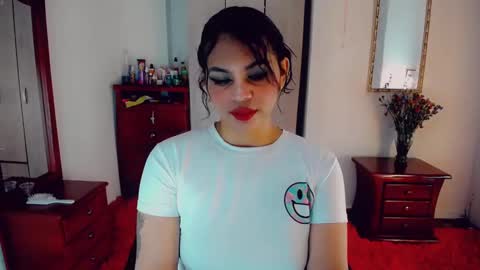 Snapshot of emma_diva chatting on 8, 12, 2024 emma online show from 8, 12, 2024