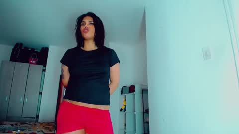 Snapshot of emma_diva chatting on 22, 12, 2024 emma online show from 22, 12, 2024