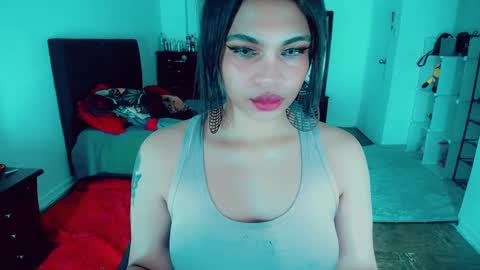 Snapshot of emma_diva chatting on 23, 12, 2024 emma online show from 23, 12, 2024