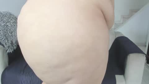Snapshot of emma_eva1 chatting on 2, 3, 2025 Emma online show from 2, 3, 2025