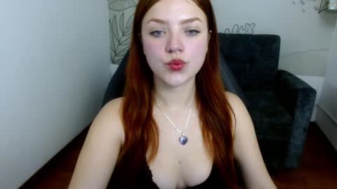 Snapshot of emma_ford1 chatting on 23, 1, 2025 Emma online show from 23, 1, 2025
