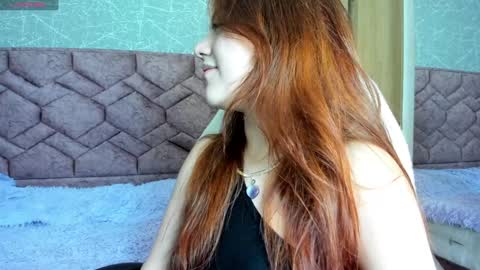 Snapshot of emma_ford1 chatting on 28, 1, 2025 Emma online show from 28, 1, 2025
