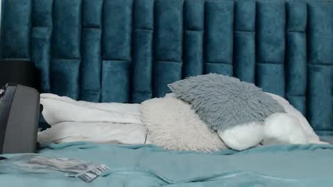 Snapshot of emma_foxi chatting on 29, 10, 2025 Emma online show from 29, 10, 2025