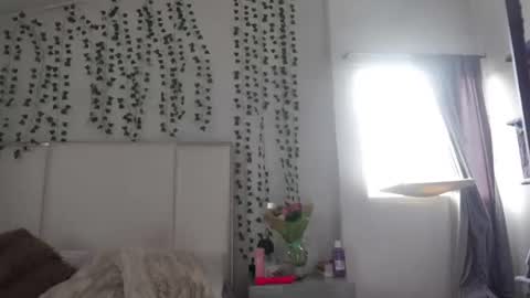 emma_johnson_ online show from 13, 4, 2026