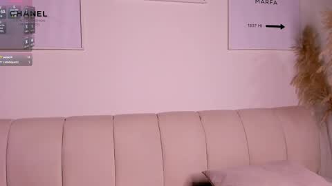 emma_jonness online show from 28, 2, 2025