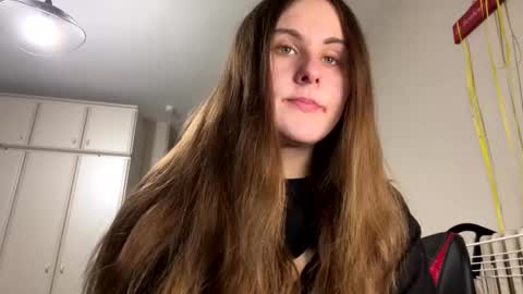 Snapshot of emma_just chatting on 29, 12, 2024 emma_just online show from 29, 12, 2024