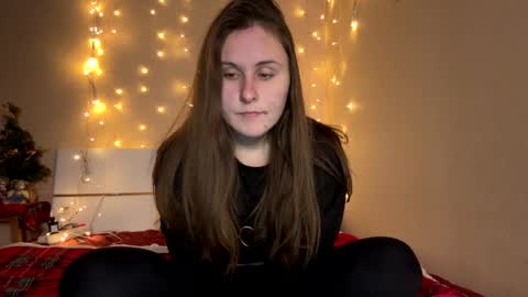 Snapshot of emma_just chatting on 3, 1, 2025 emma_just online show from 3, 1, 2025