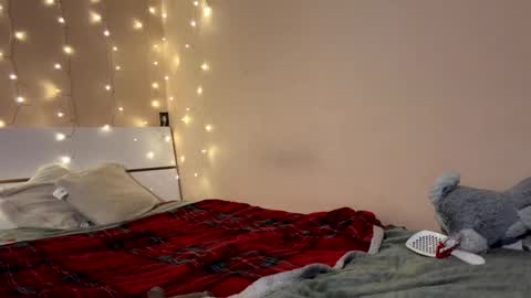 Snapshot of emma_just chatting on 18, 2, 2025 emma_just online show from 18, 2, 2025