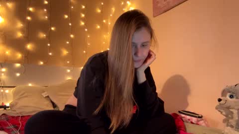 Snapshot of emma_just chatting on 2, 3, 2025 emma_just online show from 2, 3, 2025