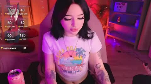emma_kirks online show from 8, 5, 2026