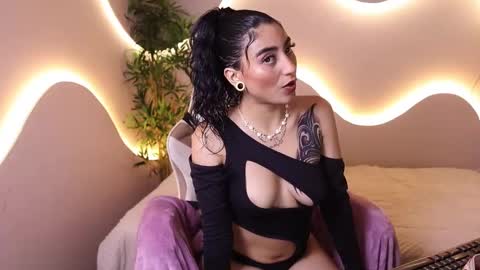 Emma online show from 7, 10, 2025