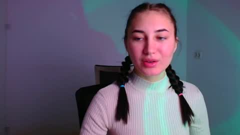 Emma online show from 4, 12, 2024