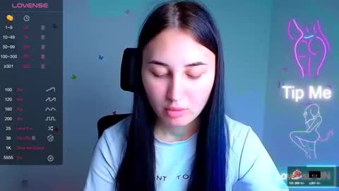 Snapshot of emma_loon chatting on 14, 9, 2025 Emma online show from 14, 9, 2025