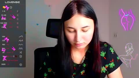 Snapshot of emma_loon chatting on 20, 9, 2025 Emma online show from 20, 9, 2025