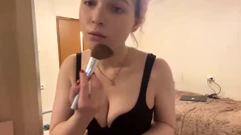 Snapshot of emma_loveyou chatting on 14, 12, 2024 emma_loveyou online show from 14, 12, 2024