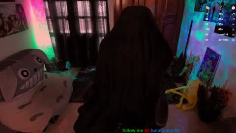 Snapshot of emma_luna059 chatting on 9, 12, 2024 LUNA online show from 9, 12, 2024