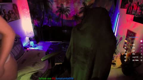 Snapshot of emma_luna059 chatting on 17, 1, 2025 LUNA online show from 17, 1, 2025