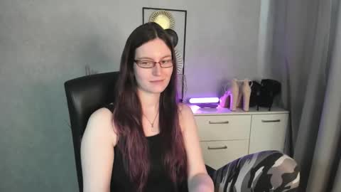 emma online show from 27, 4, 2026