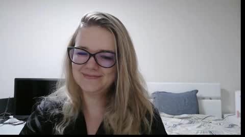 emma_misty_ online show from 2, 2, 2026