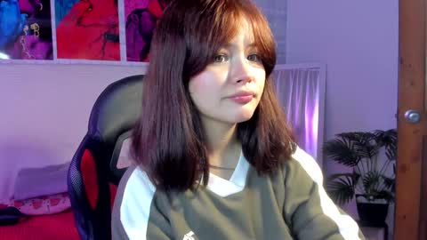 Snapshot of emma_myers1 chatting on 14, 1, 2025 EMMA online show from 14, 1, 2025