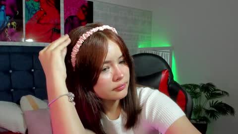 Snapshot of emma_myers1 chatting on 24, 1, 2025 EMMA online show from 24, 1, 2025
