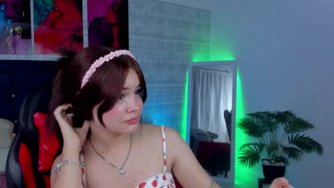Snapshot of emma_myers1 chatting on 26, 1, 2025 EMMA online show from 26, 1, 2025