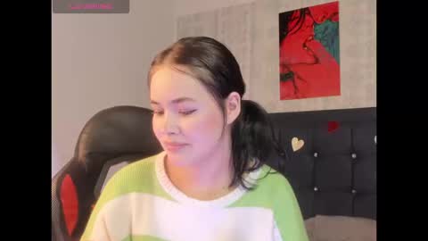 Snapshot of emma_myers1 chatting on 23, 9, 2025 EMMA online show from 23, 9, 2025