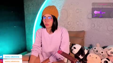     online show from 10, 3, 2025