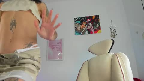 Snapshot of emma_rinaldi_ chatting on 6, 2, 2026 Emma online show from 6, 2, 2026