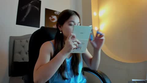 Snapshot of emma_rousz chatting on 22, 9, 2025 emma online show from 22, 9, 2025