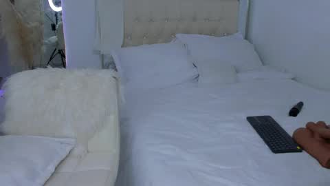 Snapshot of emma_smith13 chatting on 12, 3, 2025 HI IM NEW online show from 12, 3, 2025