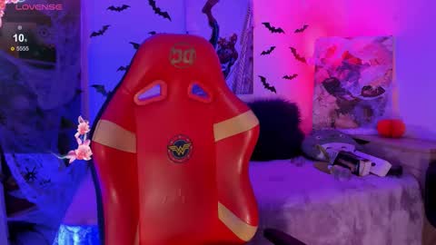 Snapshot of emma_soffia_ chatting on 30, 10, 2025 EMMA online show from 30, 10, 2025