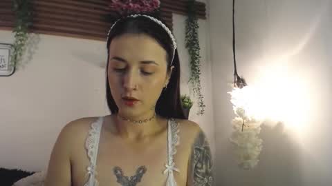 Emma Black online show from 24, 2, 2026