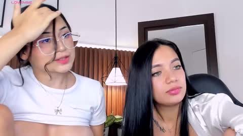 Snapshot of emma_white_01 chatting on 28, 2, 2025 emma your love online show from 28, 2, 2025