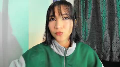 Snapshot of emma_woods__ chatting on 9, 9, 2025 emma_woods__ online show from 9, 9, 2025