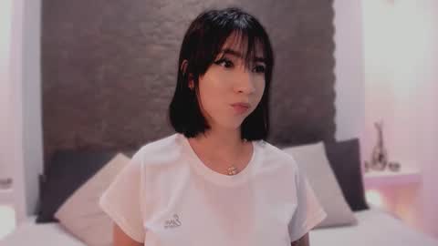 emma_woods__ online show from 19, 10, 2025