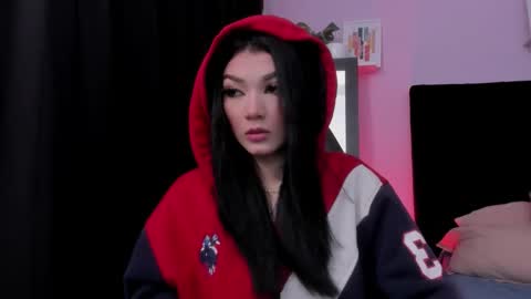 Snapshot of emmabridgerton chatting on 9, 1, 2026 Emma online show from 9, 1, 2026