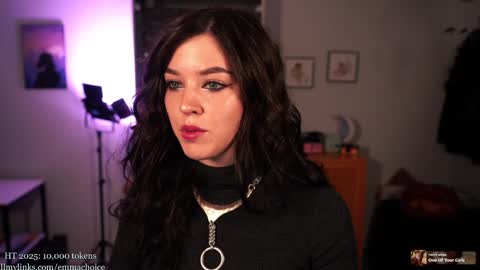 Snapshot of emmachoice chatting on 4, 12, 2025 emmachoice online show from 4, 12, 2025