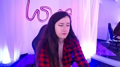 Snapshot of emmaclaire_ chatting on 20, 9, 2025 Emma Claire online show from 20, 9, 2025