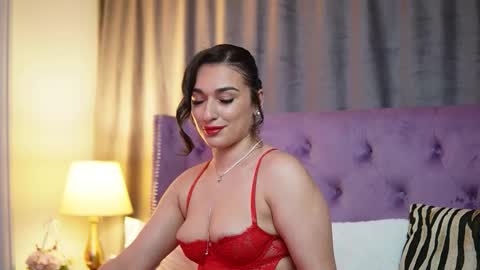 Snapshot of emmadallas chatting on 13, 12, 2025 Emma online show from 13, 12, 2025