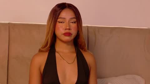 Snapshot of emmadalton chatting on 6, 4, 2026 E M M A online show from 6, 4, 2026