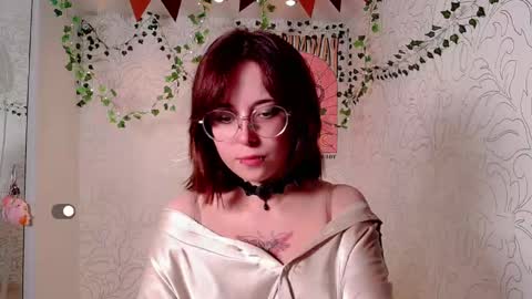 Snapshot of emmae__ chatting on 20, 12, 2024 Emma online show from 20, 12, 2024